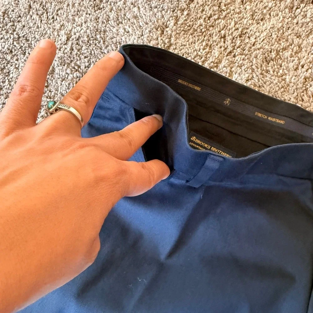 NWT Brooks Brothers Advantage Chino Mens 42x34 Navy‎ Soho Fit Wrinkle Resistant